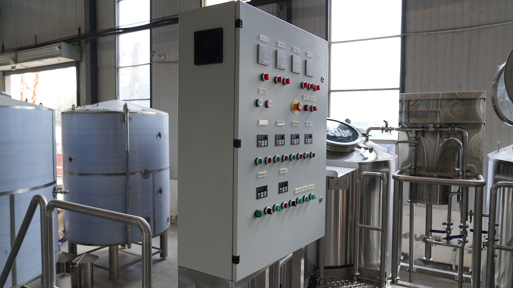 天泰精釀<a href=http://m.yangbailao.com/ target=_blank class=infotextkey>啤酒設備</a>PID釀造控制柜