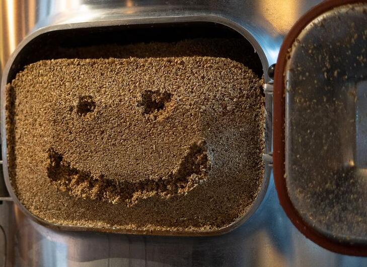 啤酒廠(chǎng)怎么處理廢麥糟