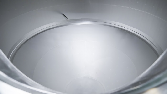 天泰<a href=http://m.yangbailao.com/ target=_blank class=infotextkey>啤酒設備</a>發酵罐內部角度拋光